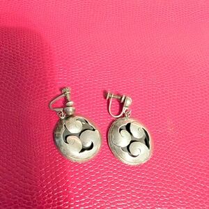 Elegant Silver Swirl Earrings